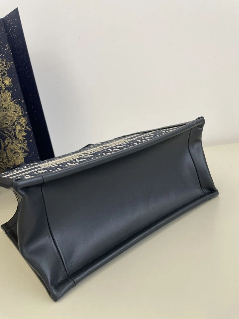 Christian Dior Shopping Bags AllSeason 70428