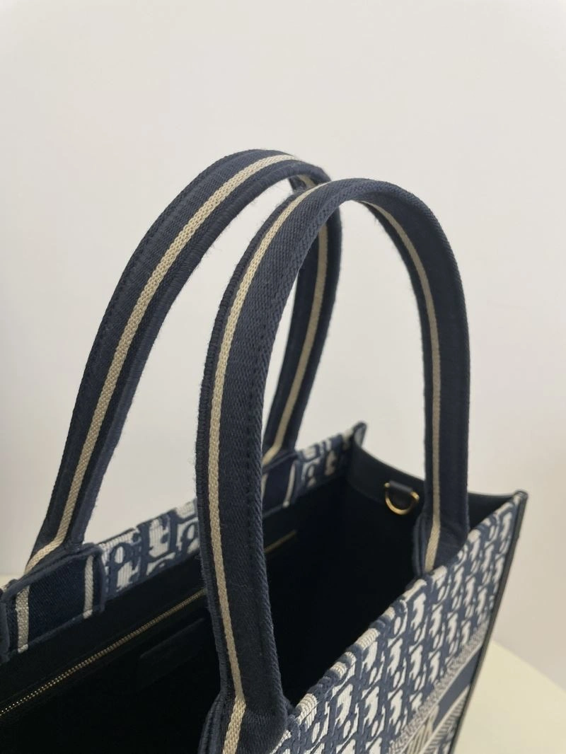 Christian Dior Shopping Bags Sophisticated 70424