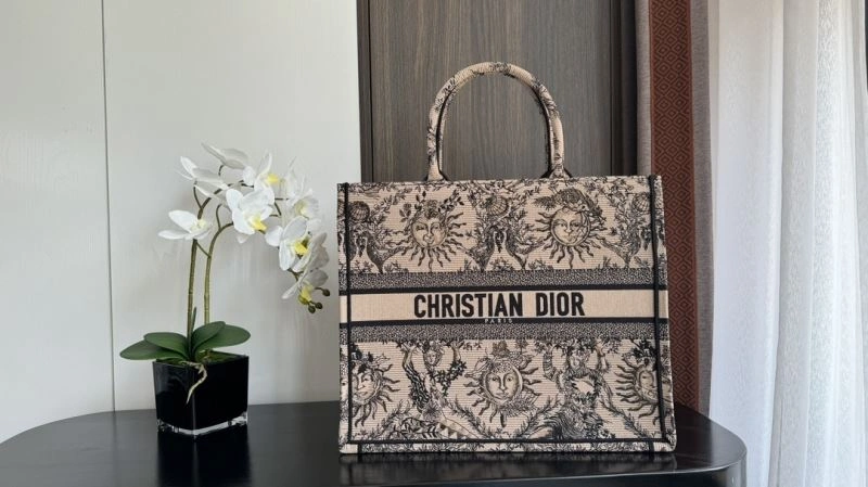 Comfortable Christian Dior Shopping Bags 70409