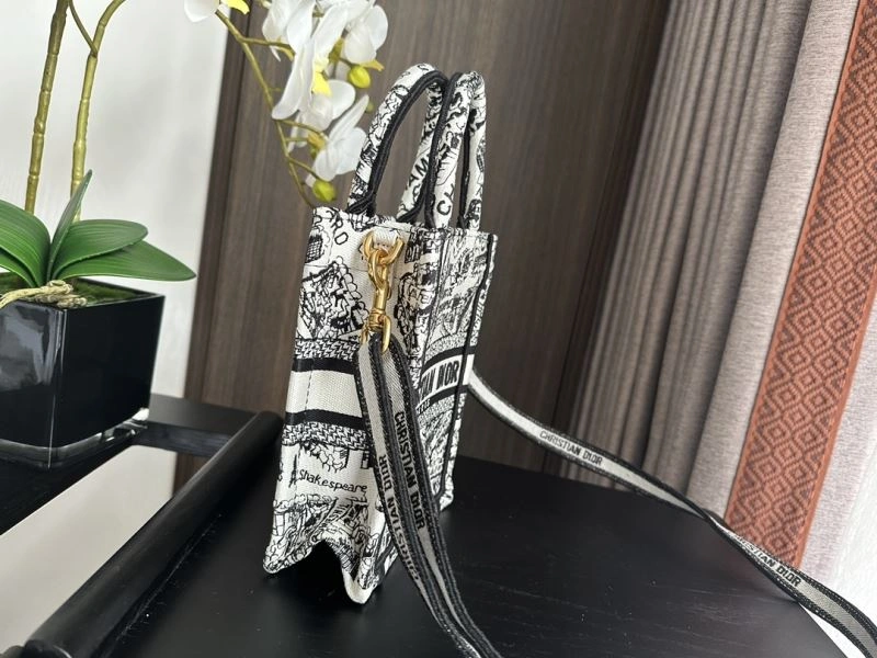 Christian Dior Shopping Bags HighQuality 70401