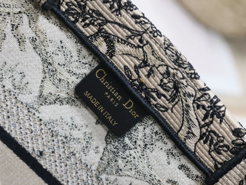 Casual Christian Dior Shopping Bags 70465