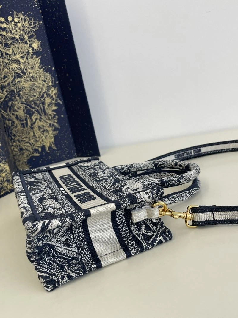 Christian Dior Shopping Bags Functional 70470