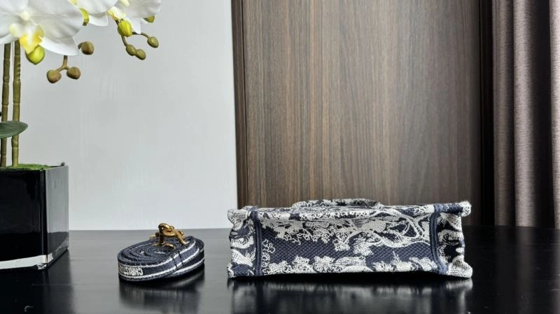 Christian Dior Shopping Bags SmoothTexture 70392