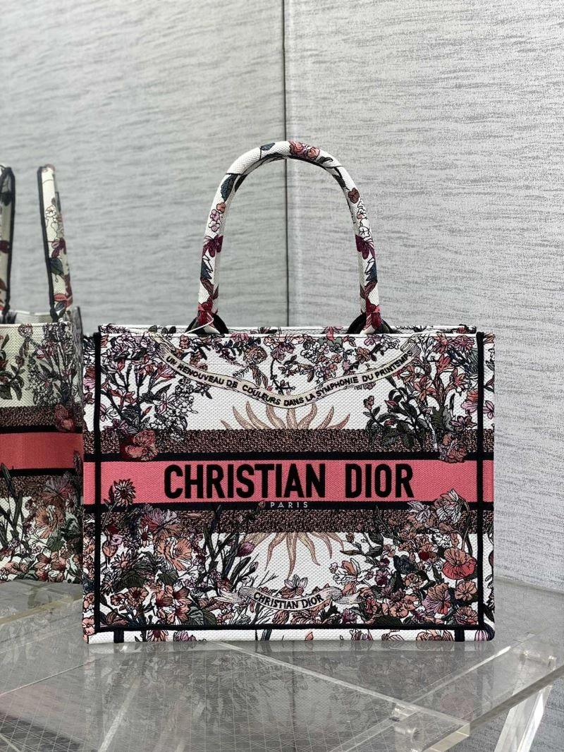Trendsetting Christian Dior Shopping Bags 70394