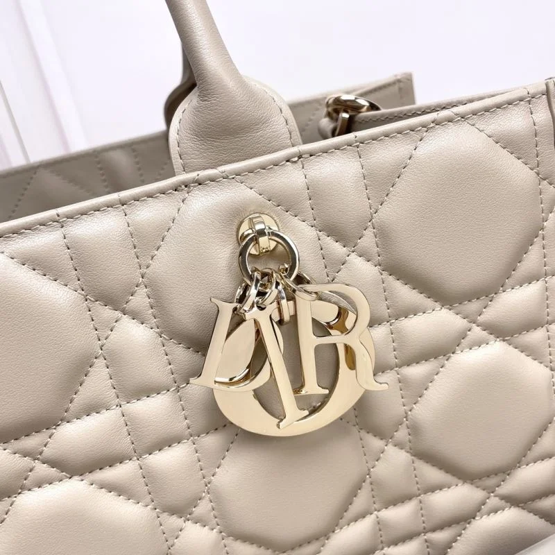 Attractive Christian Dior Shopping Bags 37697