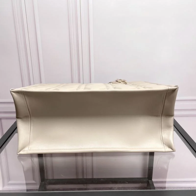 Attractive Christian Dior Shopping Bags 37697