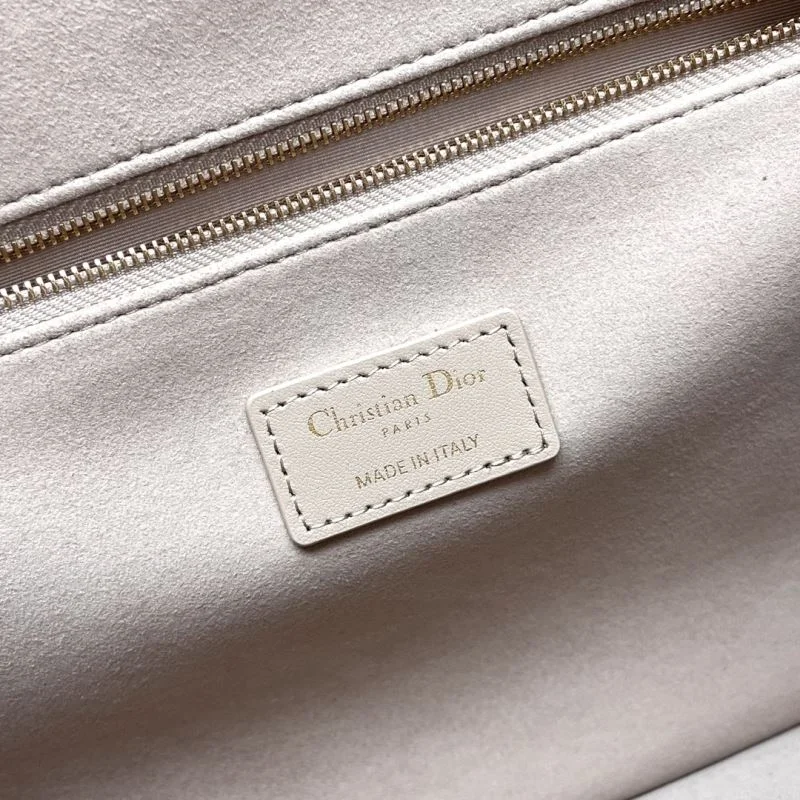 Attractive Christian Dior Shopping Bags 37697