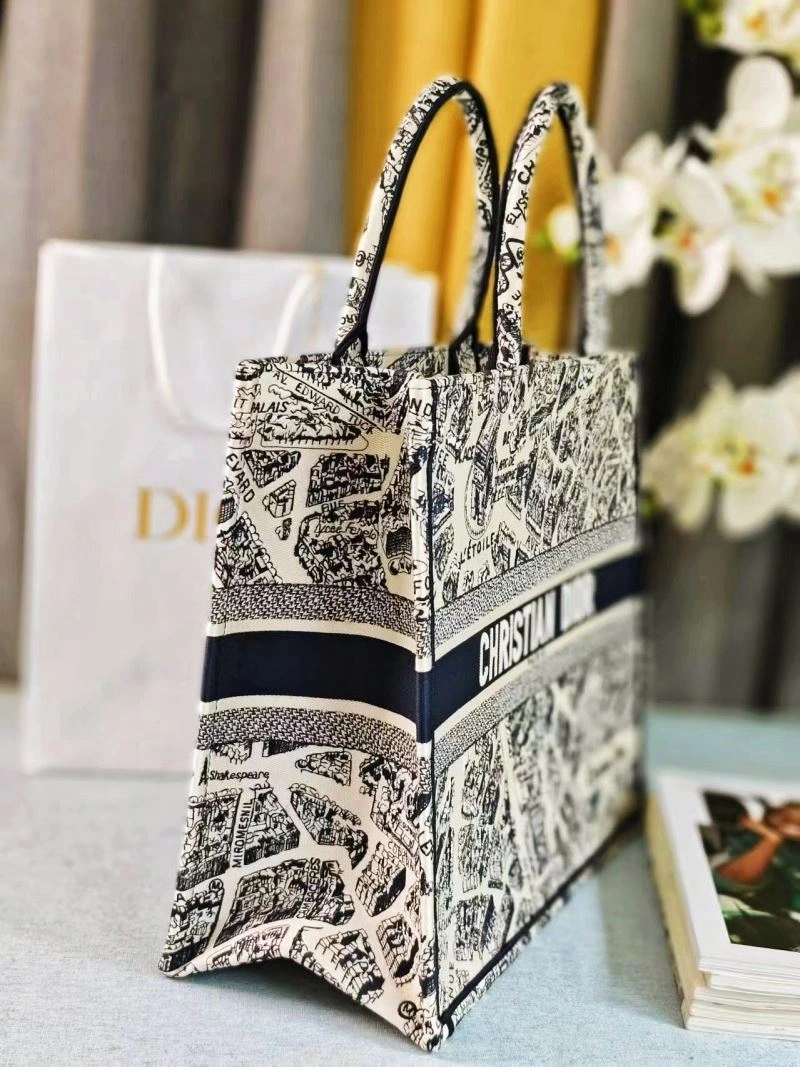 Bright Christian Dior Shopping Bags 70372