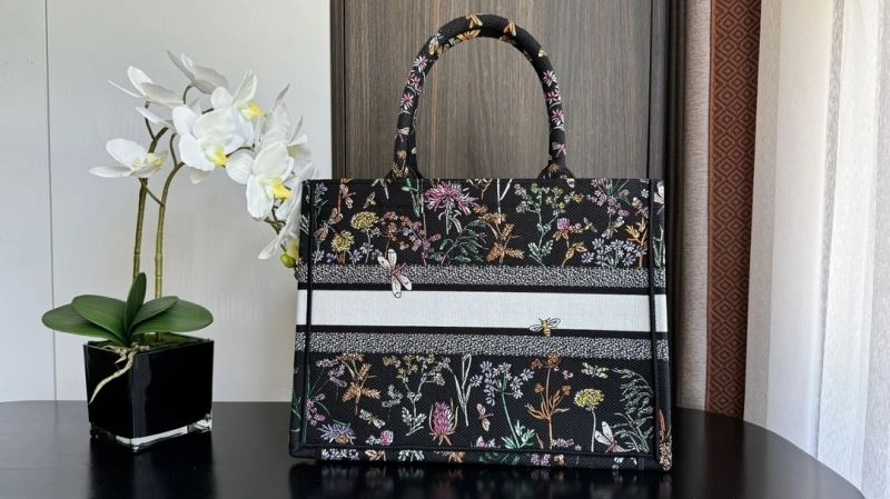 Christian Dior Shopping Bags MoistureWicking 70404
