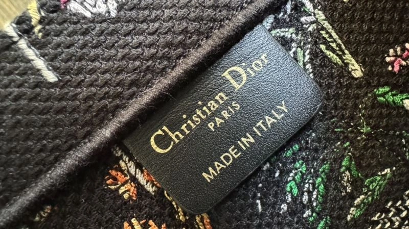 Christian Dior Shopping Bags MoistureWicking 70404