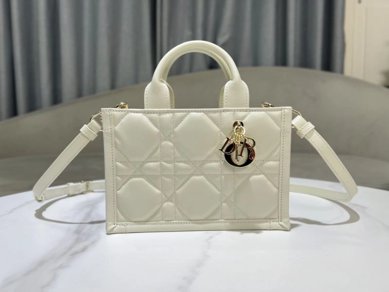 Christian Dior Shopping Bags Fashionable 70427