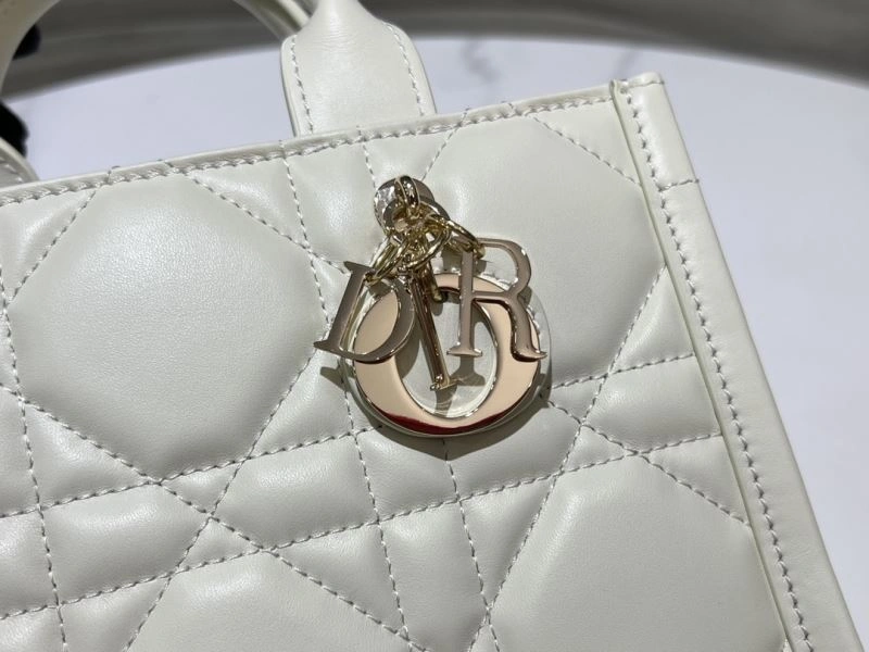 Christian Dior Shopping Bags Fashionable 70427