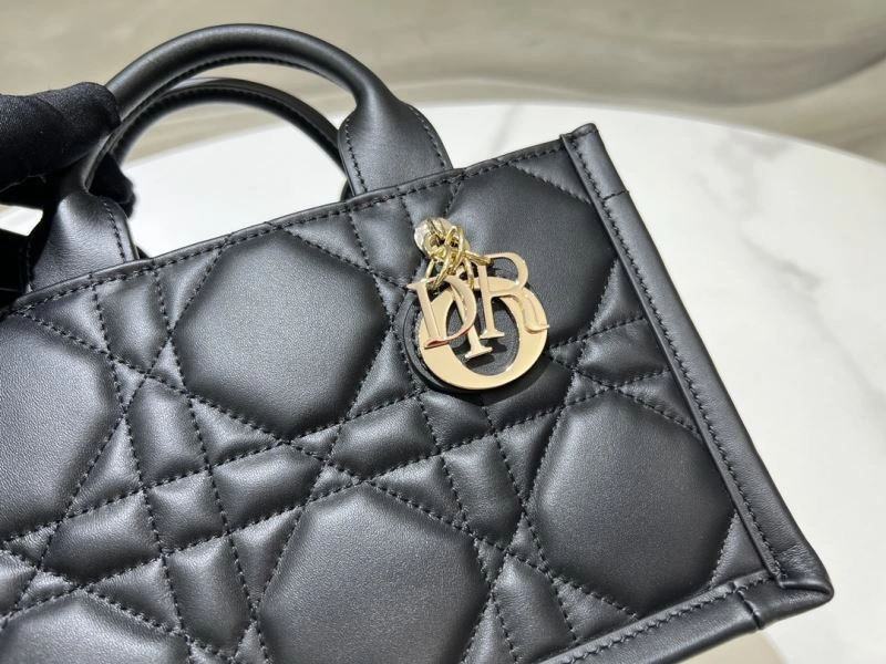 Christian Dior Shopping Bags FashionForward 70356