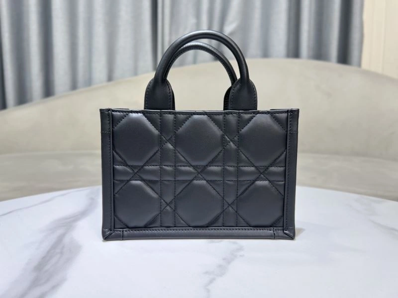Christian Dior Shopping Bags FashionForward 70356