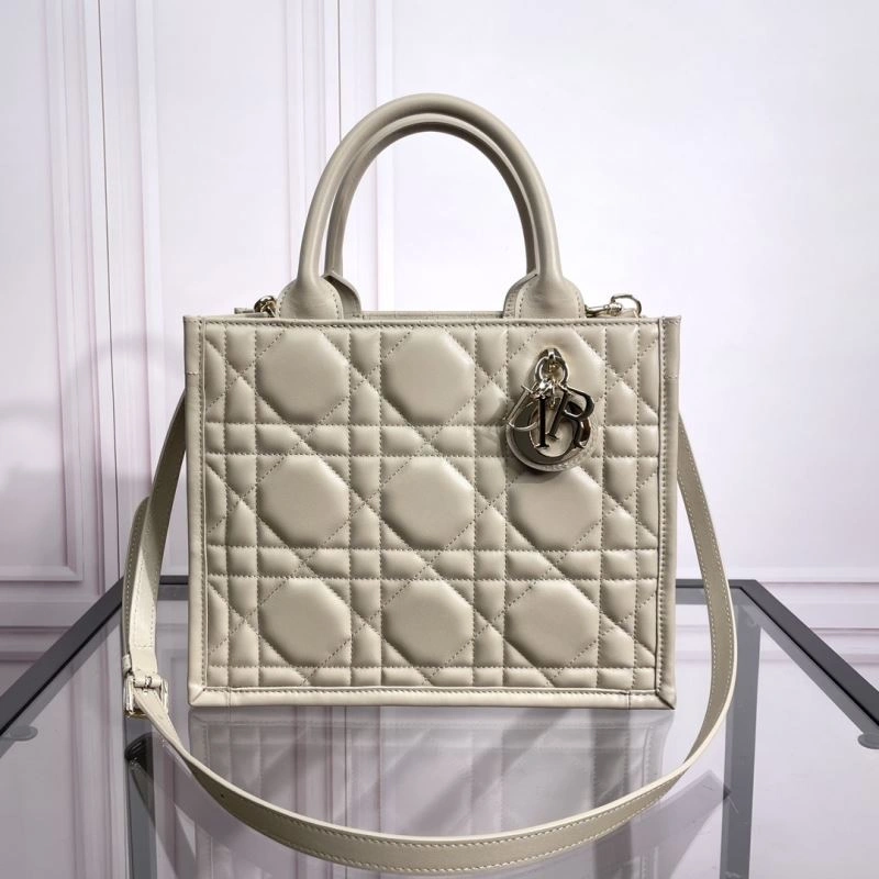Christian Dior Shopping Bags Youthful 70353