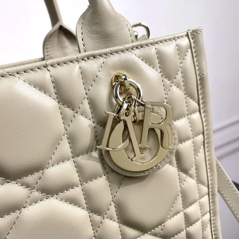 Christian Dior Shopping Bags Youthful 70353