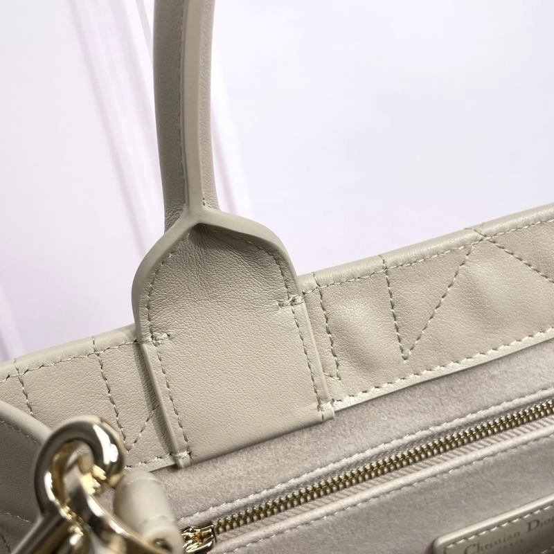 Christian Dior Shopping Bags Youthful 70353