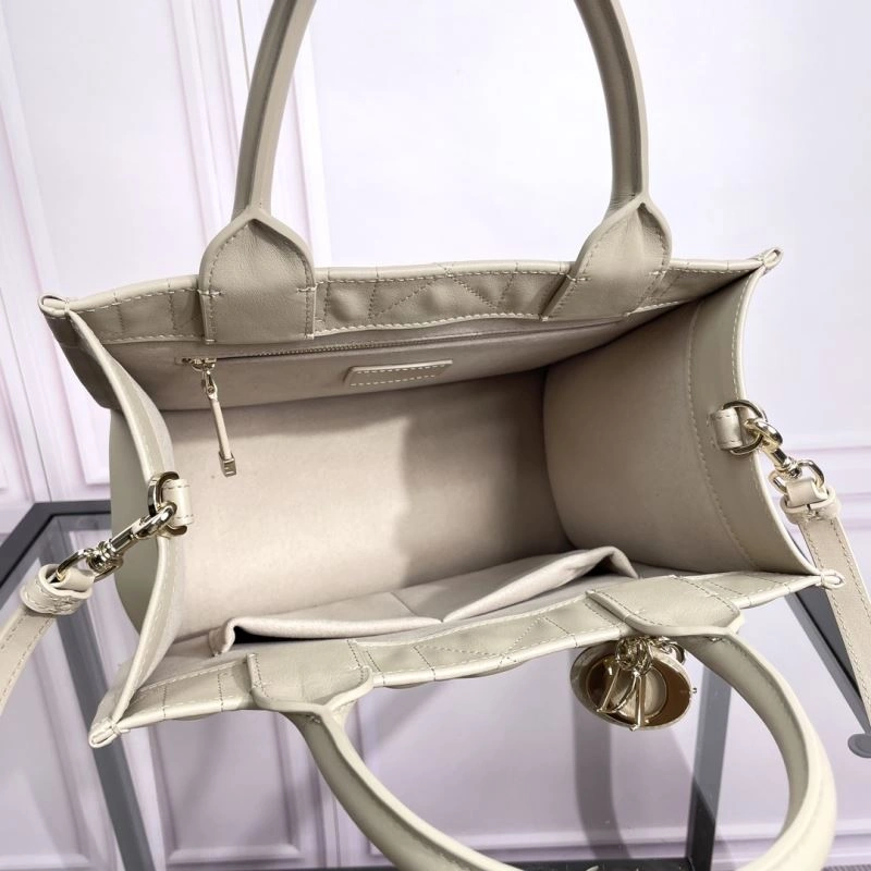 Christian Dior Shopping Bags Youthful 70353