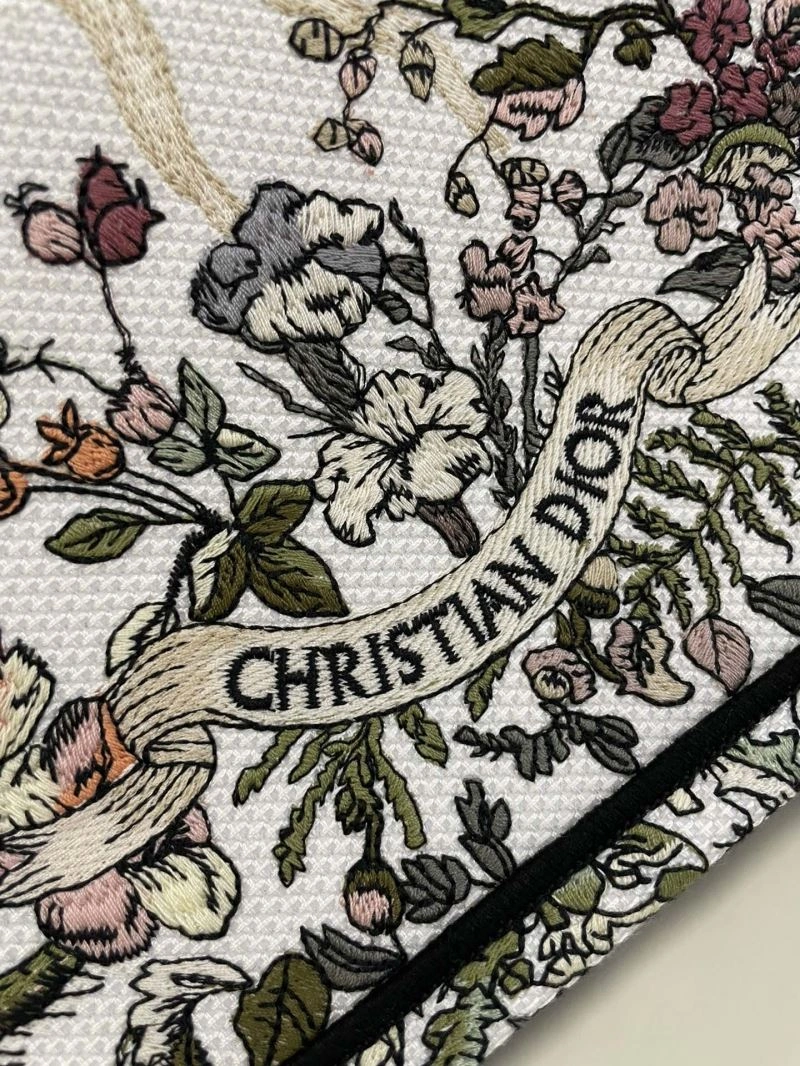Christian Dior Shopping Bags Trendsetting 70345
