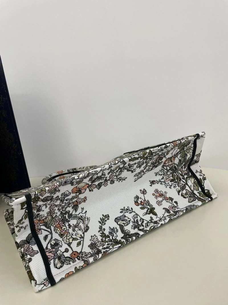 Christian Dior Shopping Bags Trendsetting 70345