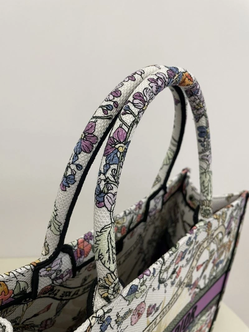 Neat Christian Dior Shopping Bags 70352