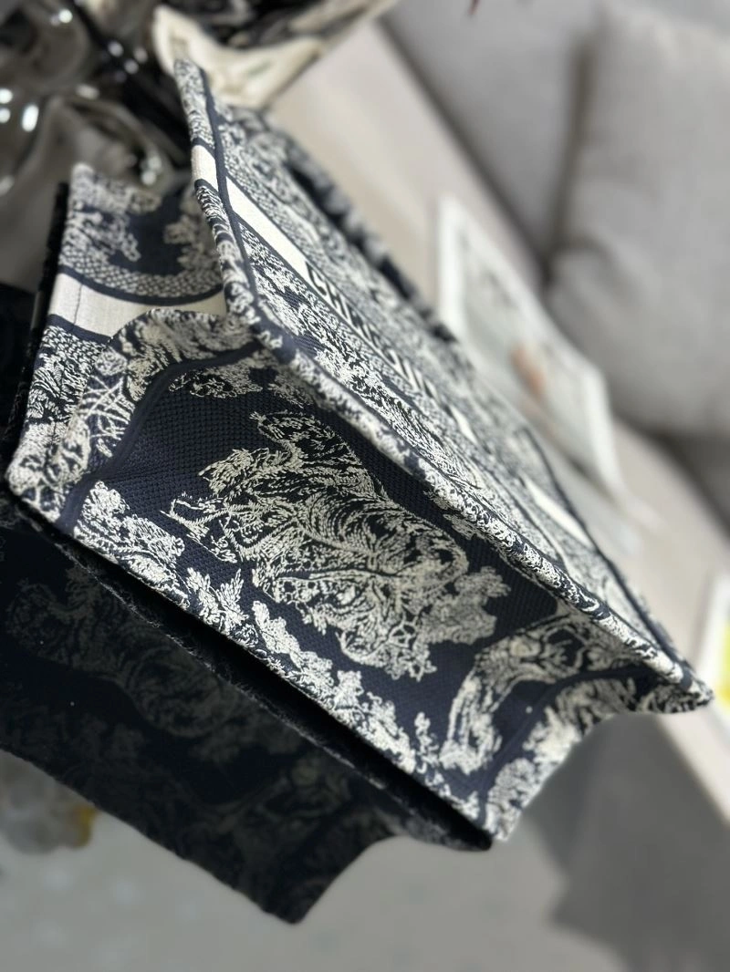 FreshLook Christian Dior Shopping Bags 70336