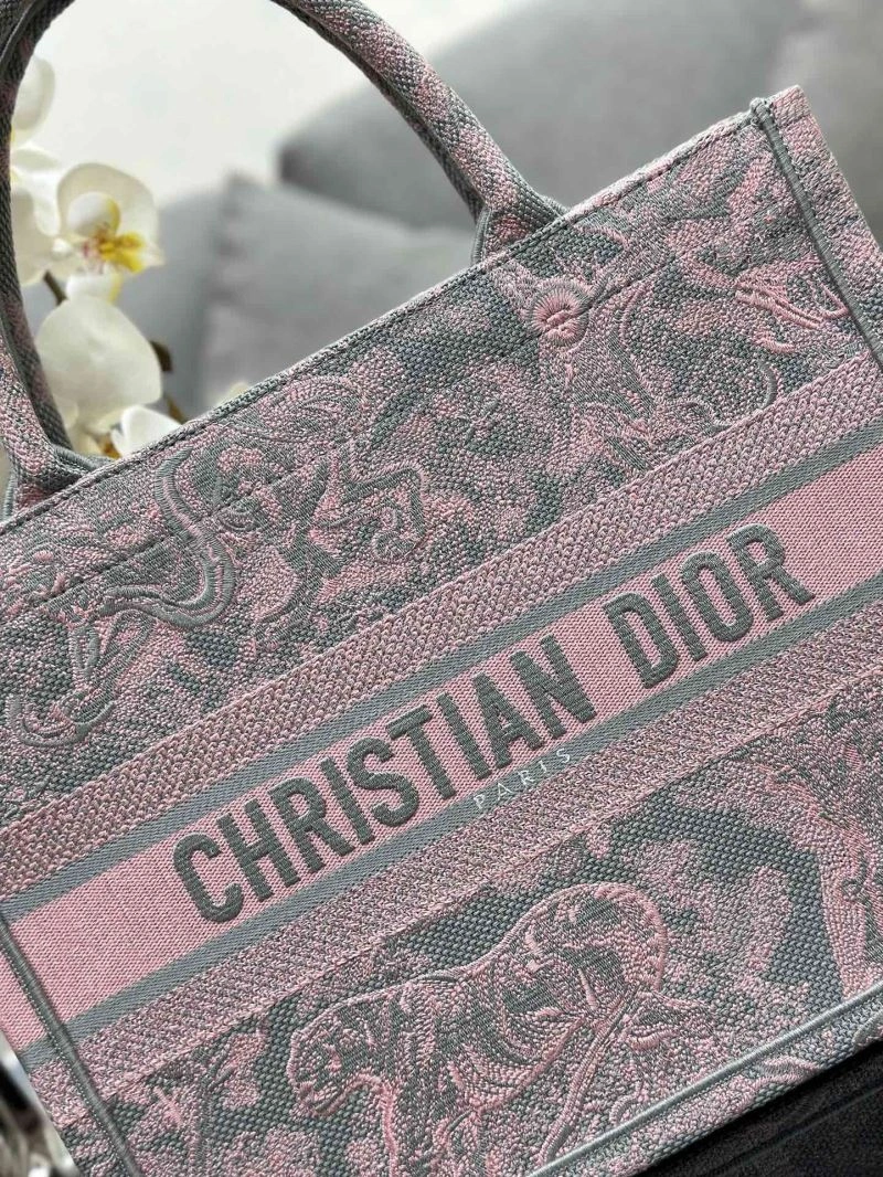 FashionForward Christian Dior Shopping Bags 70329