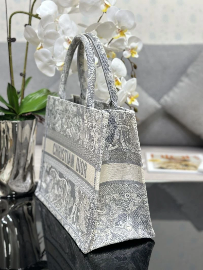Sustainable Christian Dior Shopping Bags 70320