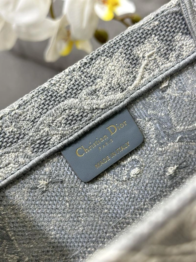 Sustainable Christian Dior Shopping Bags 70320