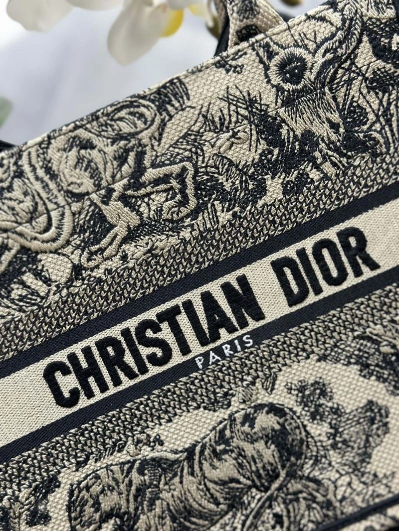 Christian Dior Shopping Bags WeatherProof 70367