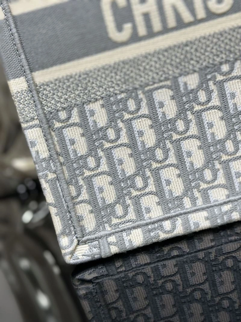 Youthful Christian Dior Shopping Bags 70310