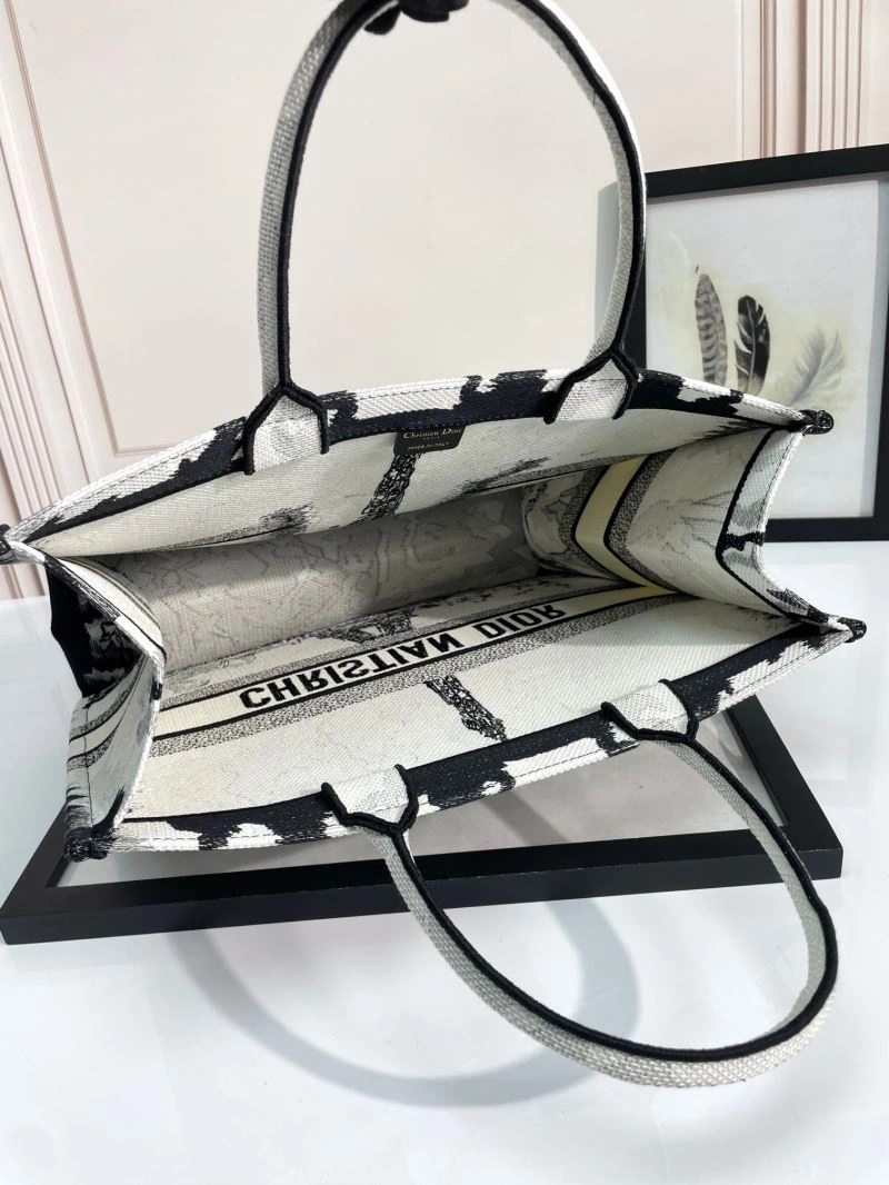 Christian Dior Shopping Bags Vibrant 70303