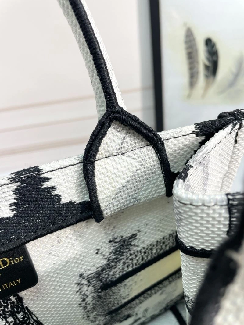 SportInspired Christian Dior Shopping Bags 70306