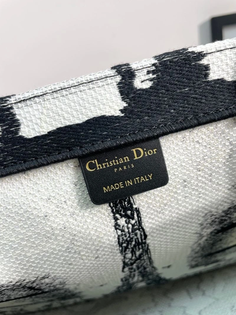 SportInspired Christian Dior Shopping Bags 70306