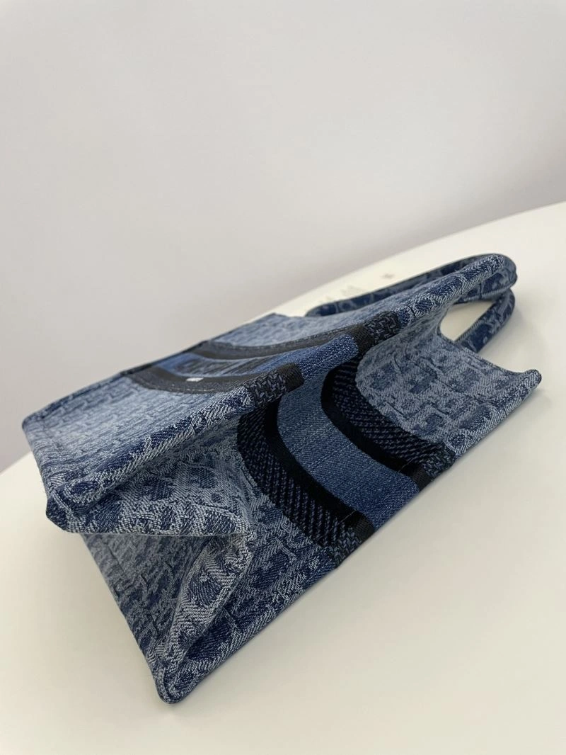Christian Dior Shopping Bags Lightweight 70296