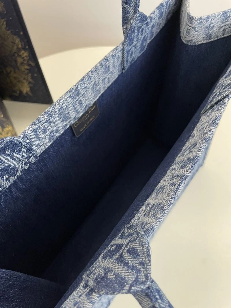 Lightweight Christian Dior Shopping Bags 70294