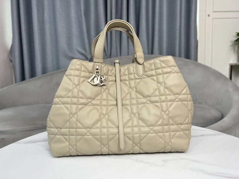 Christian Dior Shopping Bags Colorful 70298