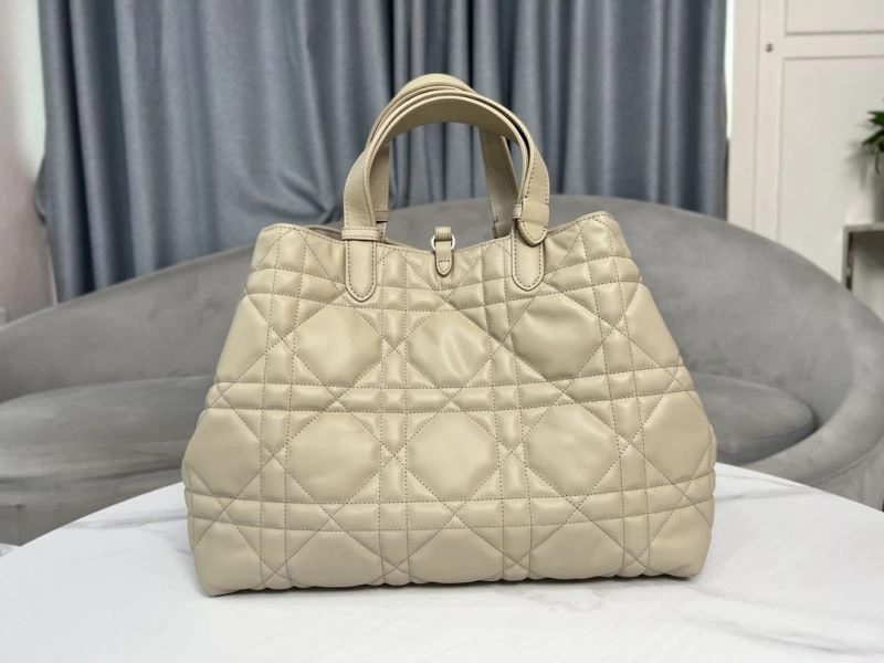 Christian Dior Shopping Bags Colorful 70298