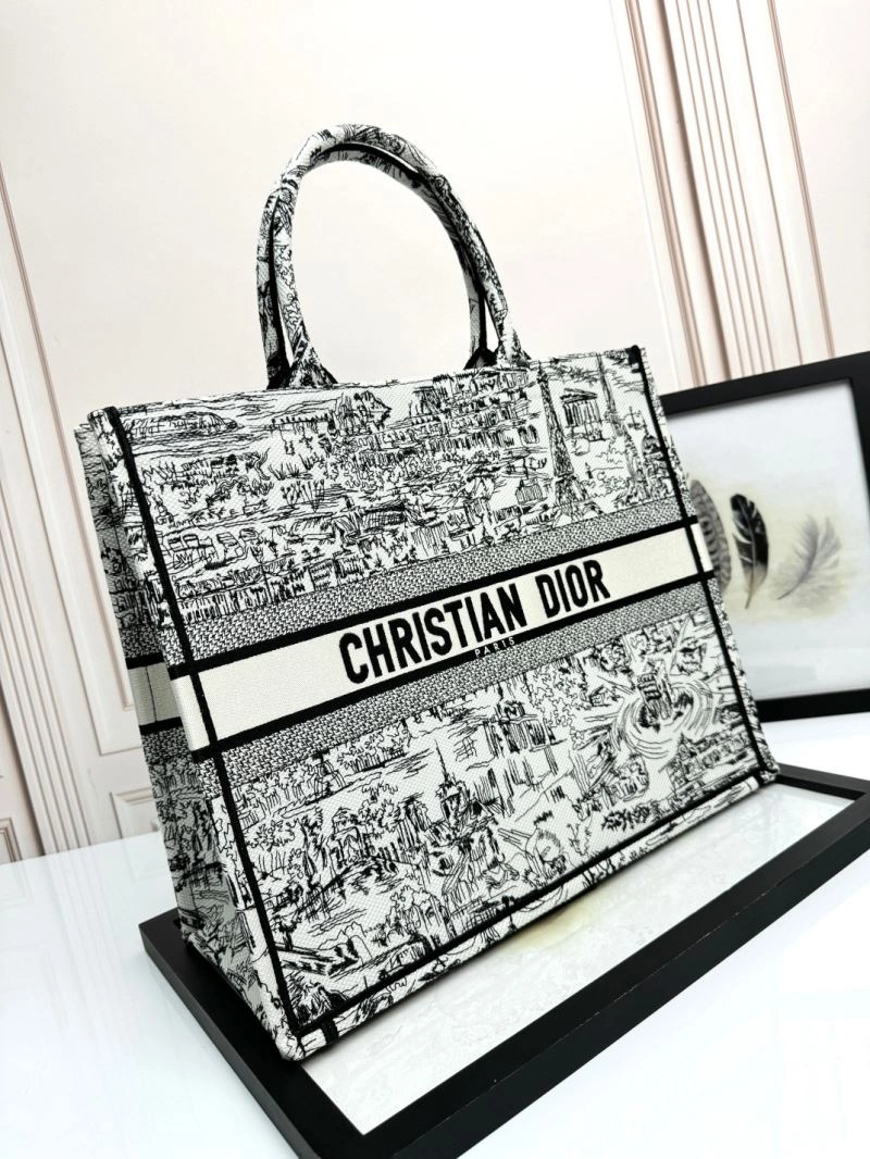 Christian Dior Shopping Bags Lightweight 70282