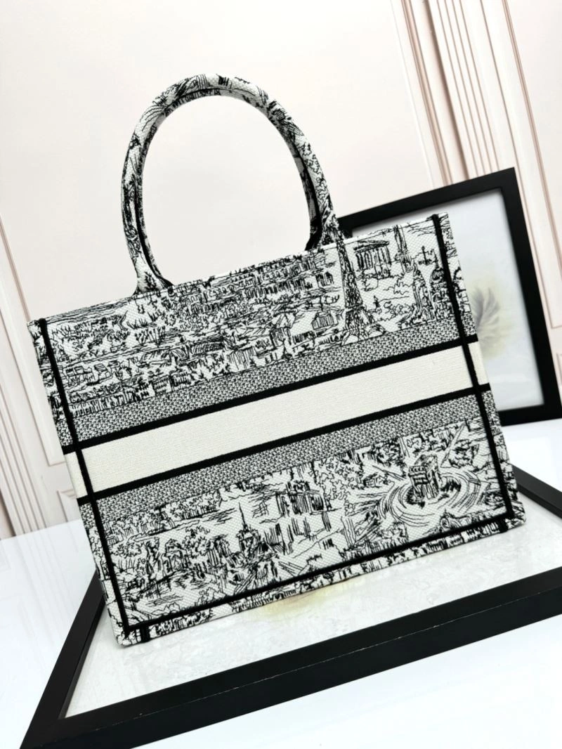 FlexibleFit Christian Dior Shopping Bags 70283