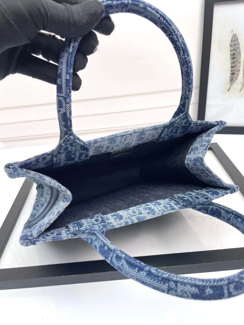 Christian Dior Shopping Bags Soft 70311