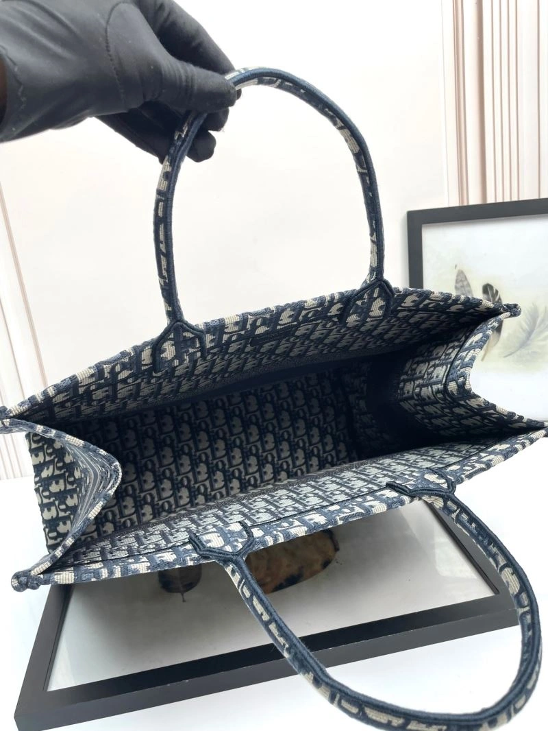 Christian Dior Shopping Bags Cozy 70268