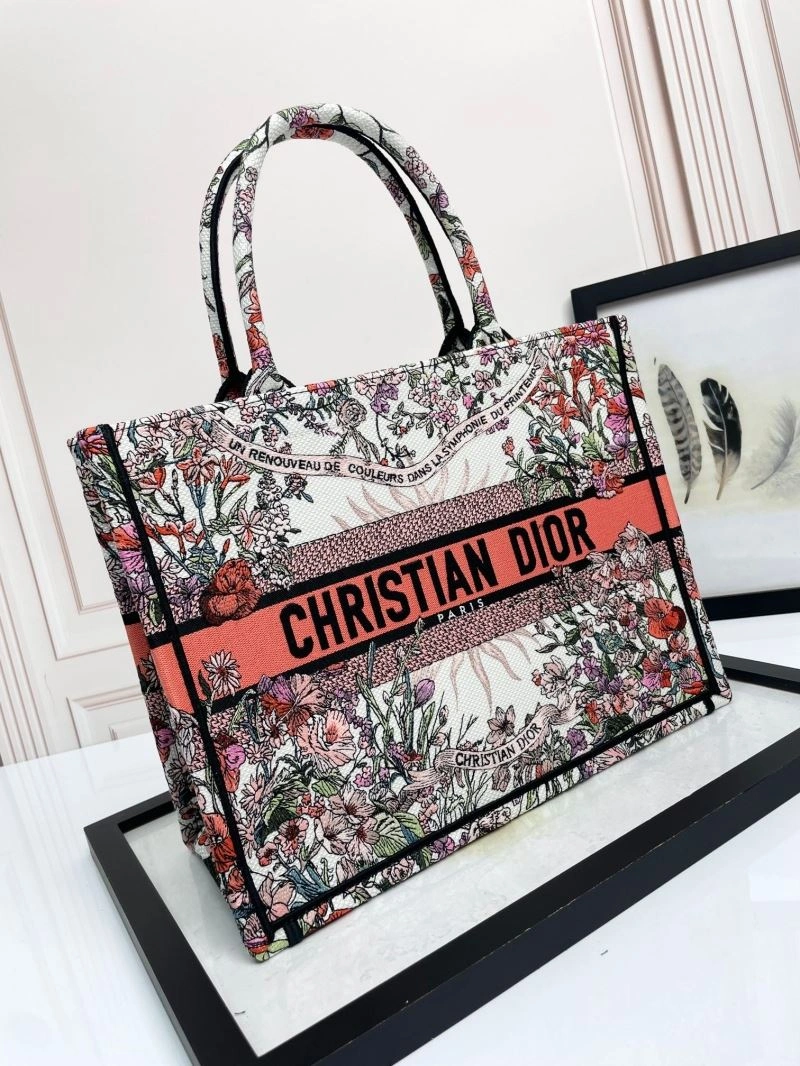 UrbanChic Christian Dior Shopping Bags 70341