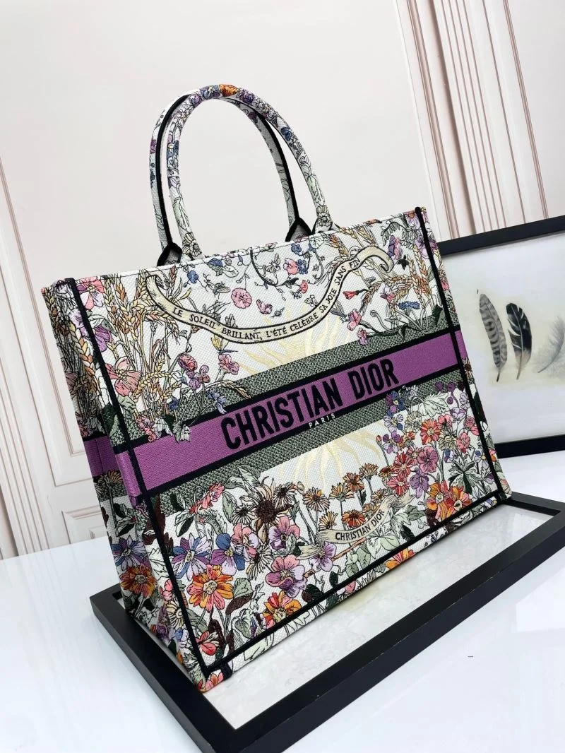 Elegant Christian Dior Shopping Bags 37698