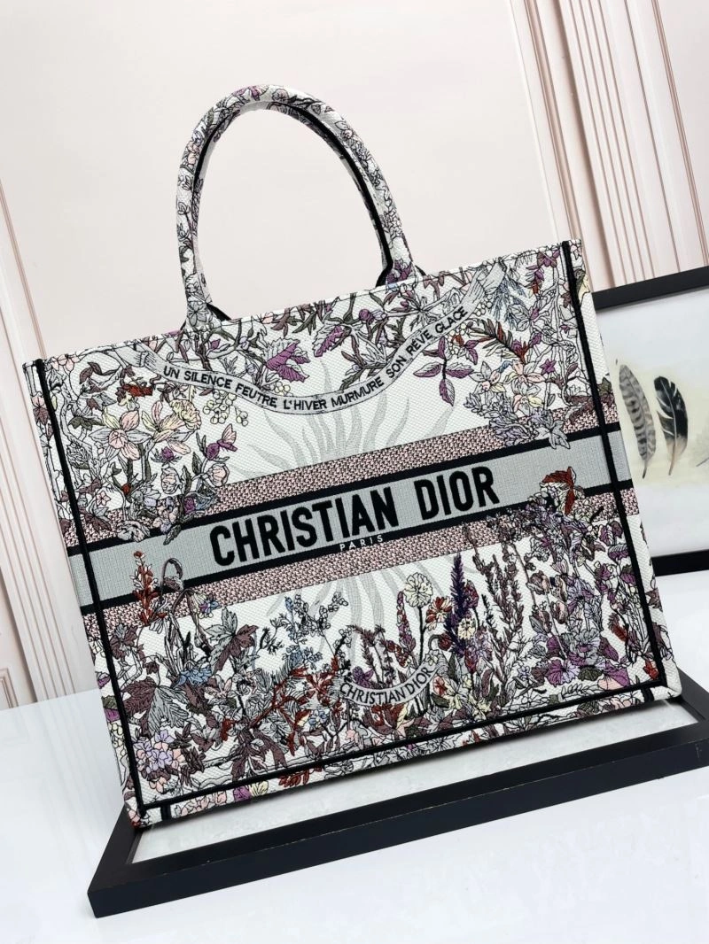 Compact Christian Dior Shopping Bags 70289