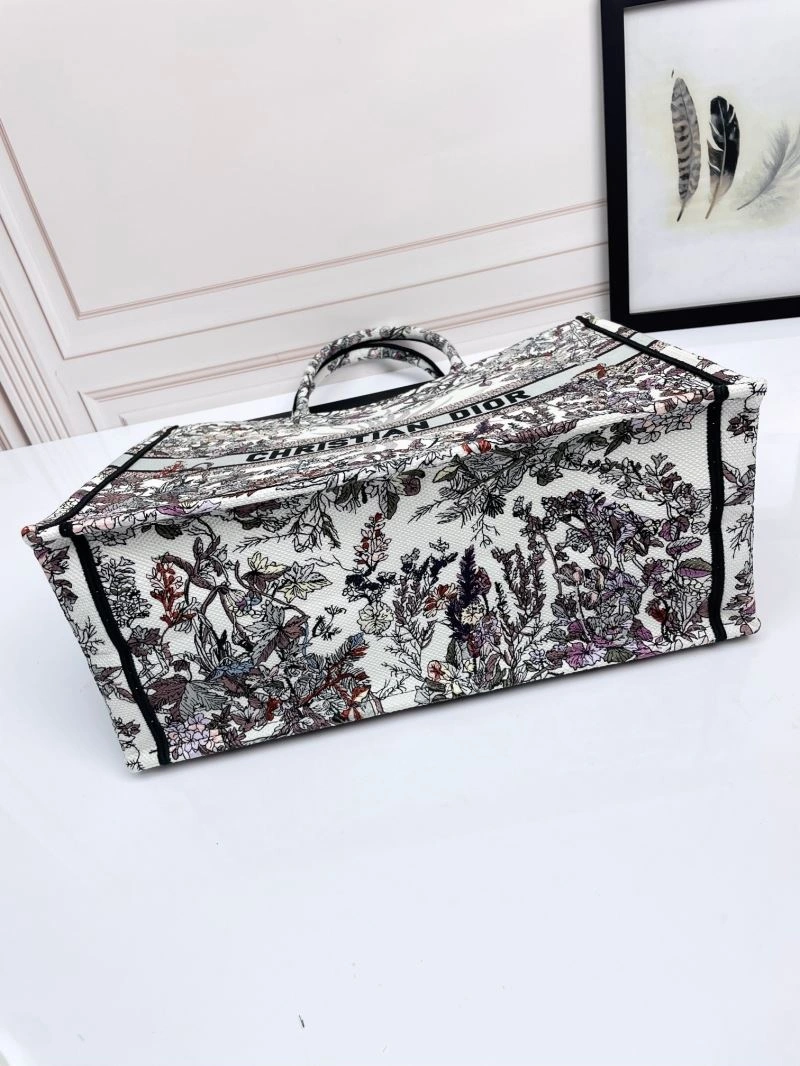 Compact Christian Dior Shopping Bags 70289
