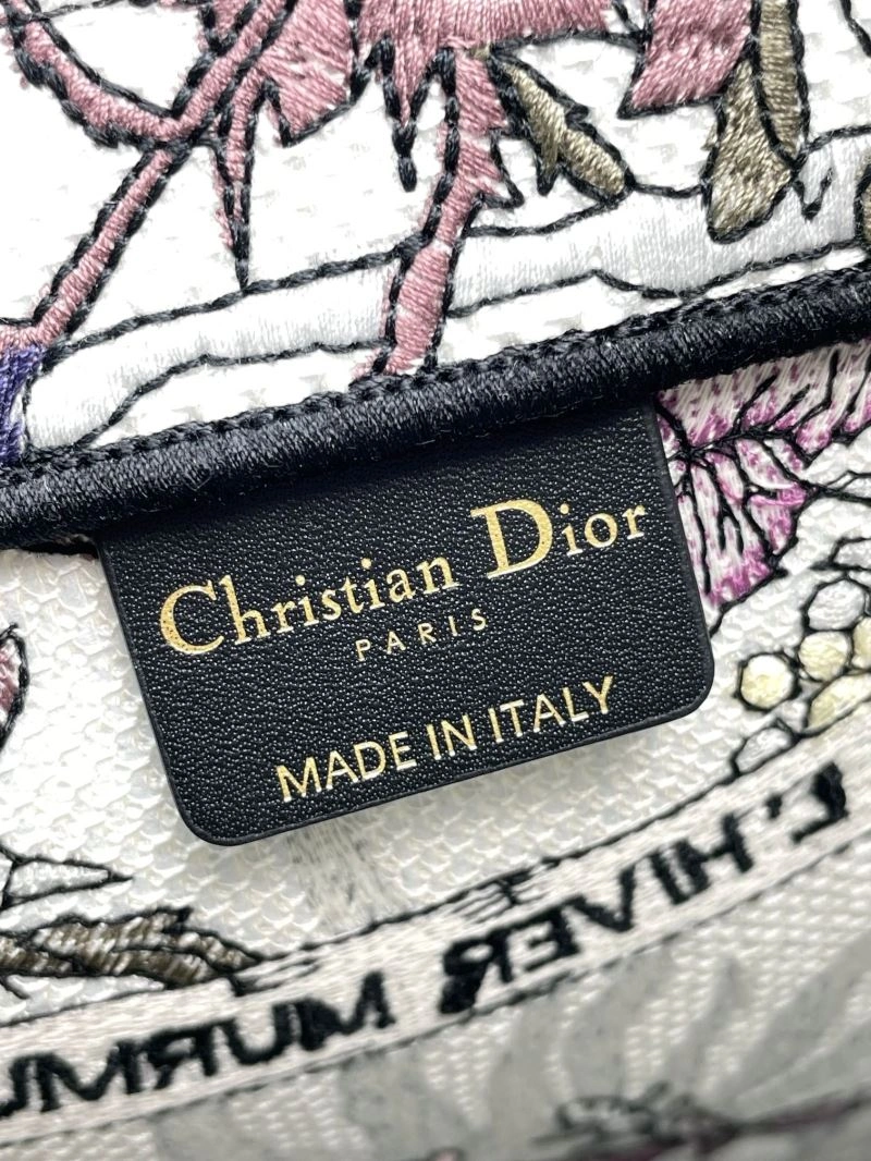 Compact Christian Dior Shopping Bags 70289