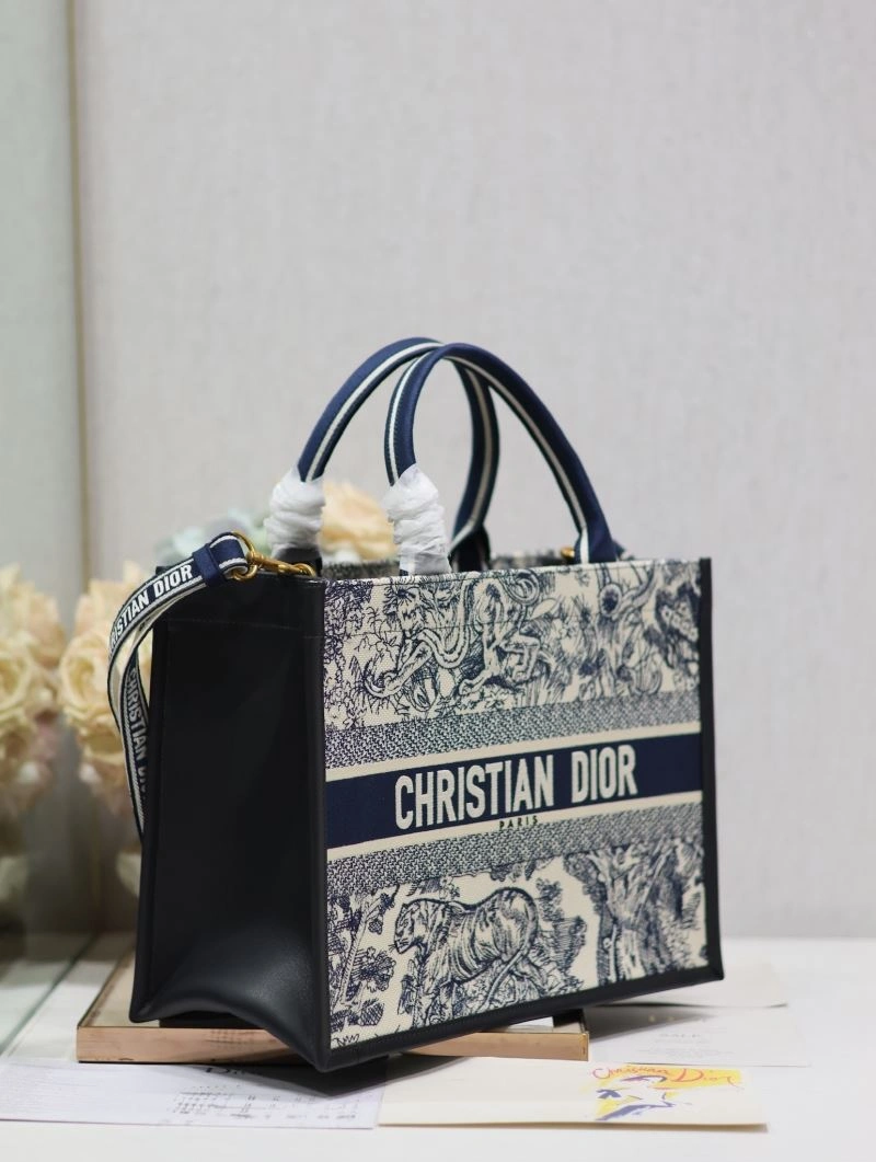Neat Christian Dior Shopping Bags 70271