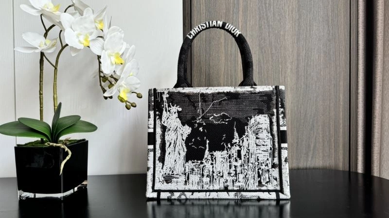 Christian Dior Shopping Bags Casual 70253