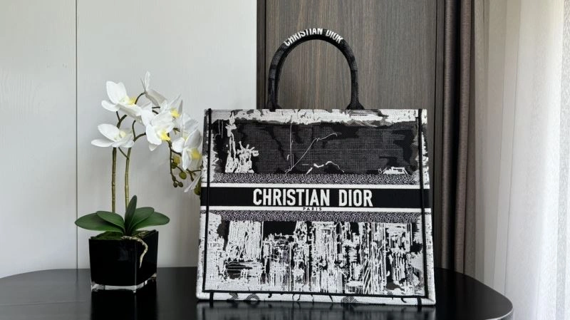 Unisex Christian Dior Shopping Bags 70249